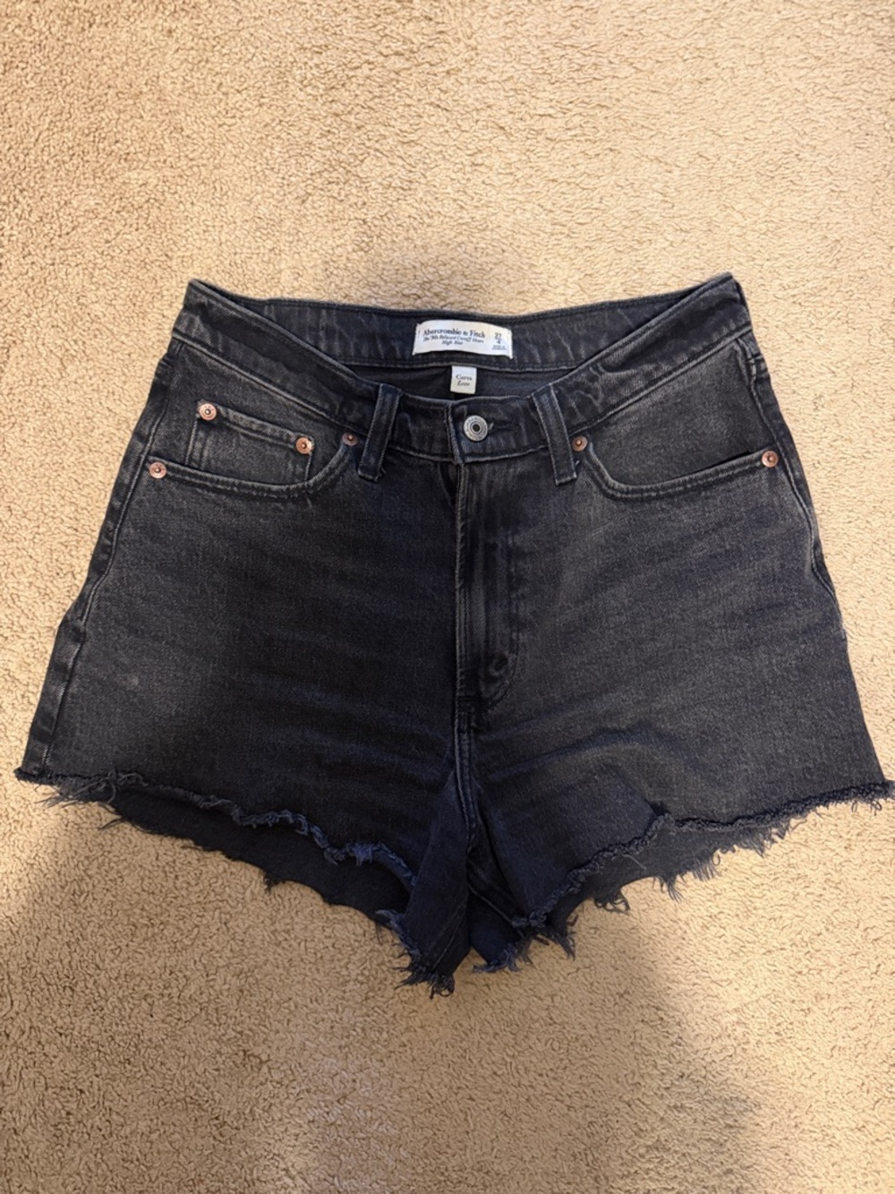 Abercrombie & Fitch 90s Relaxed Cutoff Short High Rise